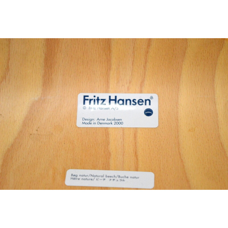 Set of 4 Fritz Hansen "Serie 7" chairs, Arne JACOBSEN - 2000s