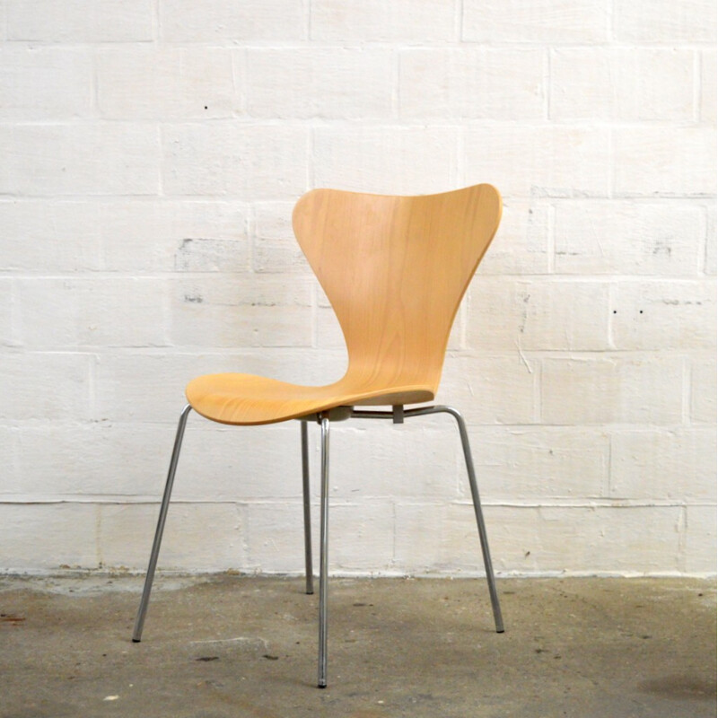 Ensemble de 4 chaises "Serie 7" Fritz Hansen, Arne JACOBSEN - 2000