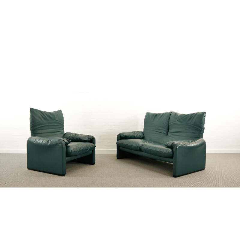 Canapé et fauteuil vintage par Vico Magistretti en cuir 1973