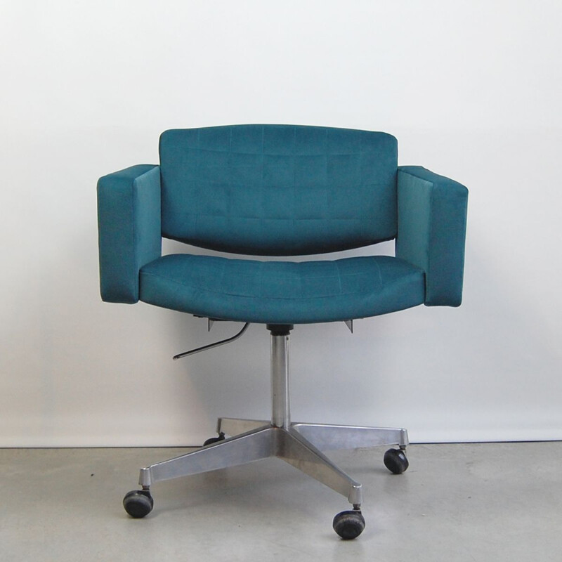 Vintage office armchair by Pierre Guariche for Meurop 1960s