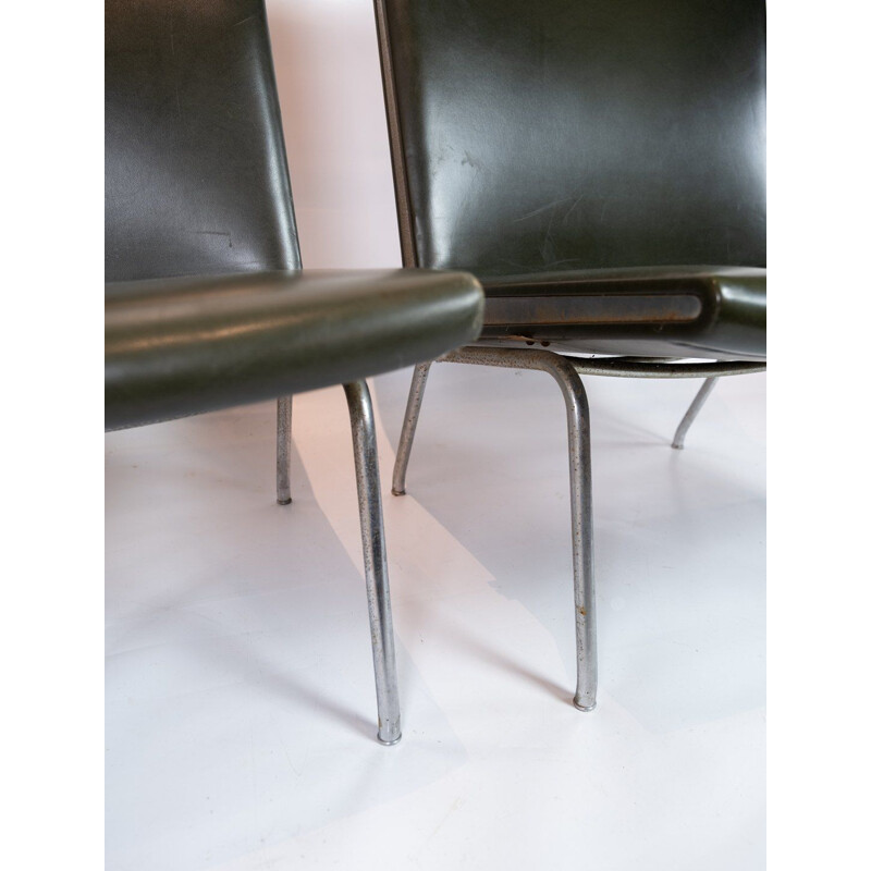 Pair of vintage chairs model AP37 in black leather by Hans J. Wegner for Ap Stolen, 1950