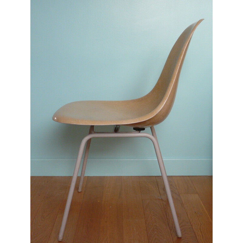 Chair "DSX" EAMES - ​​70