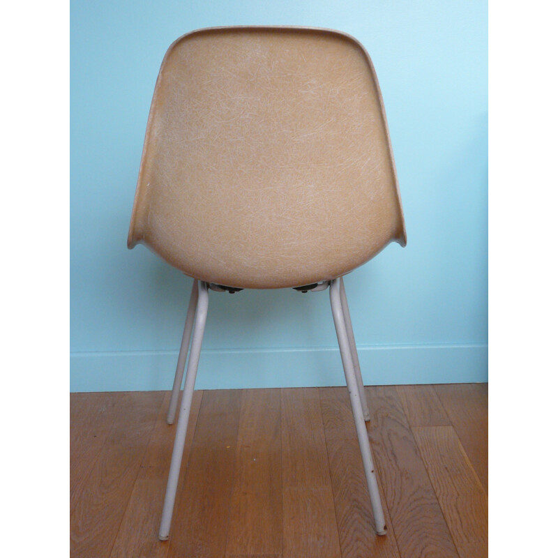 Chair "DSX" EAMES - ​​70