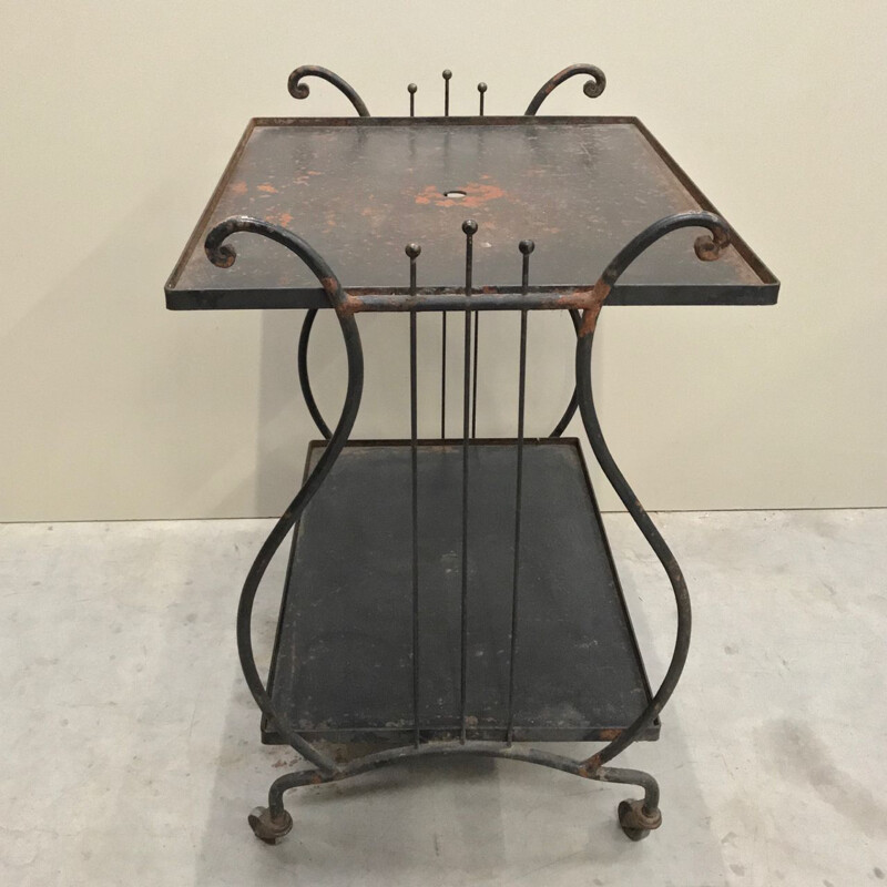 Vintage-Barwagentisch aus Eisen mit einer Harfe