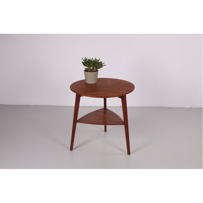 Vintage Round teak wooden coffee table with rack Danmark