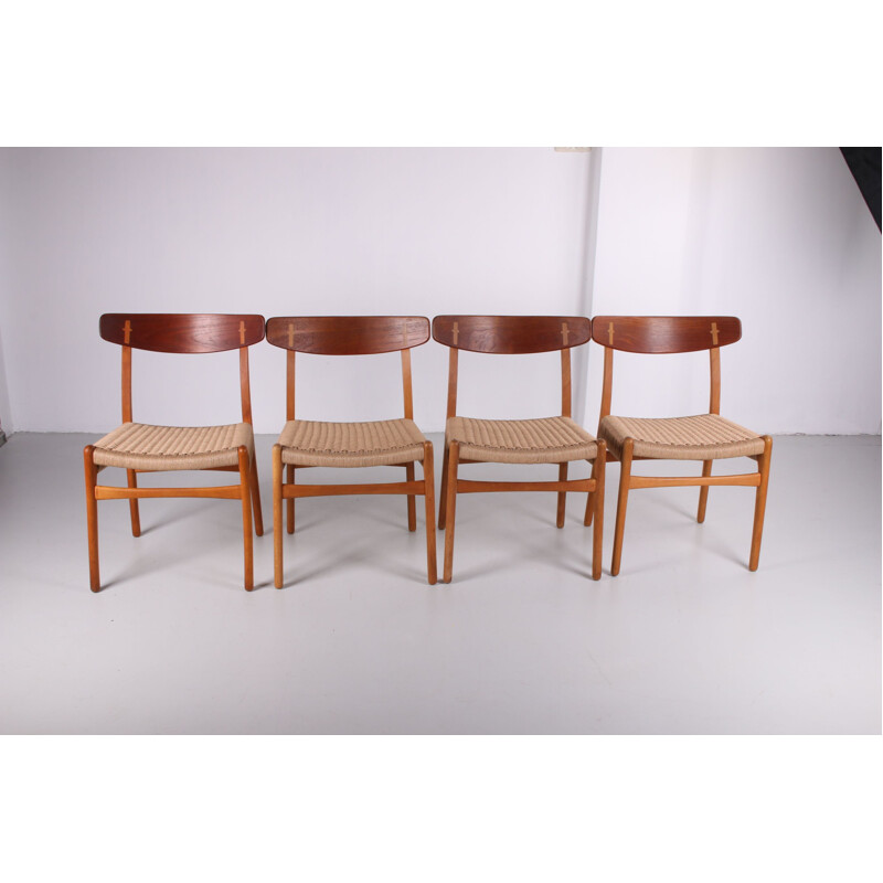 Set of 4 vintage Hans Wegner dining room chairs