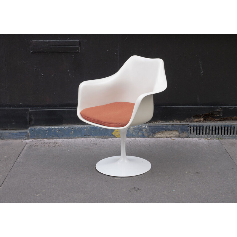 Vintage Tulip armchair by Eero Saarinen Knoll 1970s