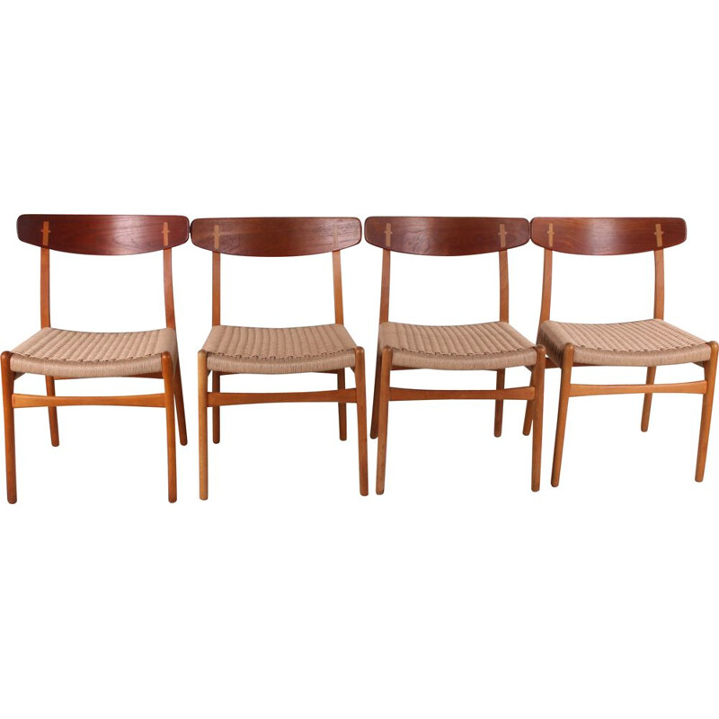 Set of 4 vintage Hans Wegner dining room chairs