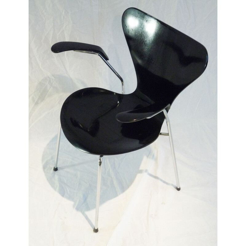 Vintage chair mod. 3207 Arne Jacobsen