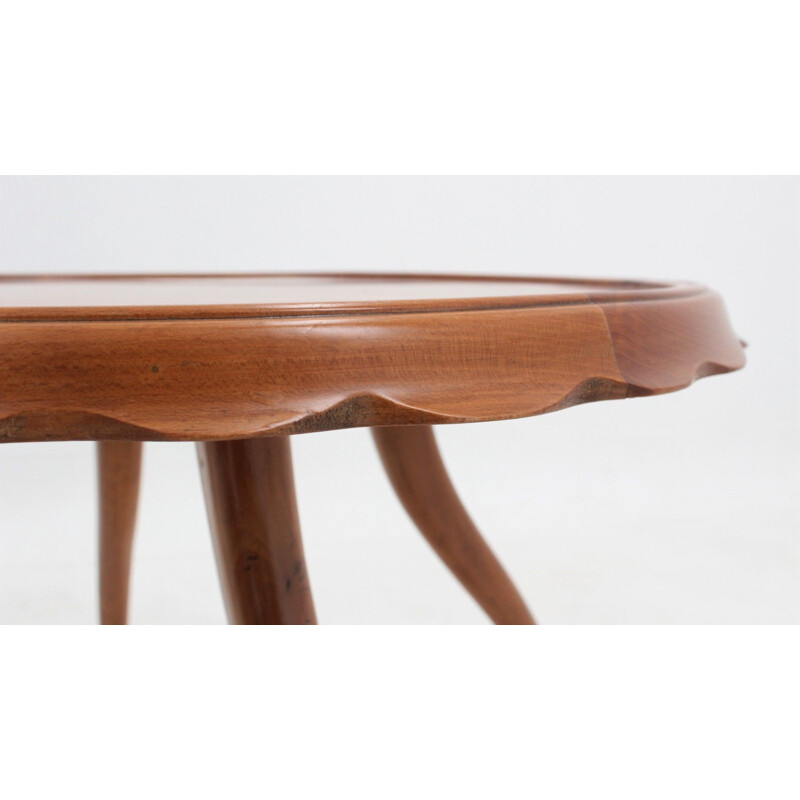 Vintage round walnut coffee table by Osvaldo Borsani 1940