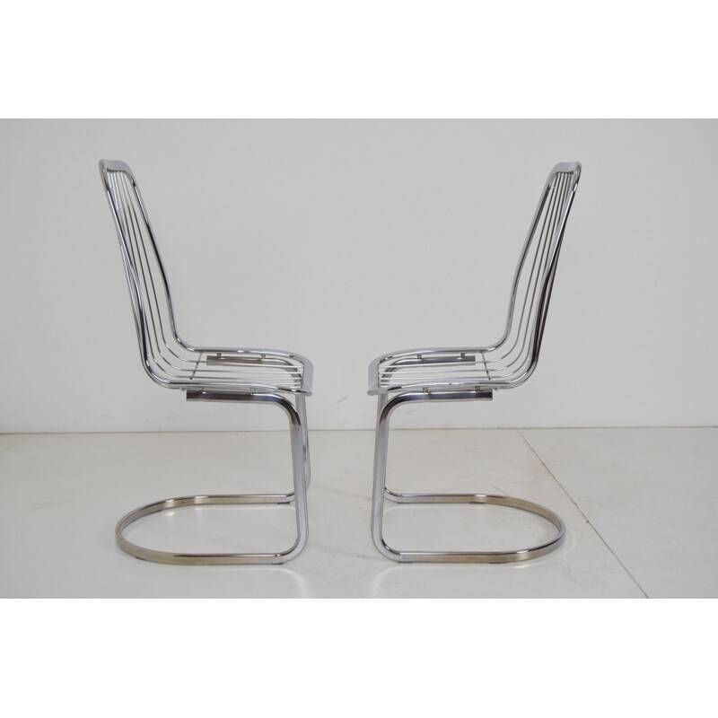 Pair of vintage chairs, Italy 1970