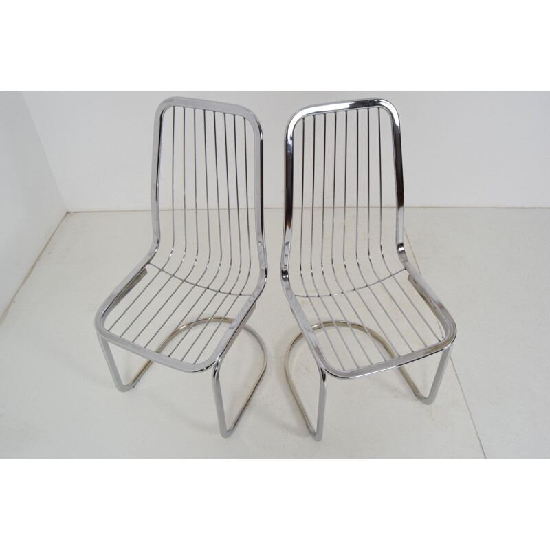 Pair of vintage chairs, Italy 1970