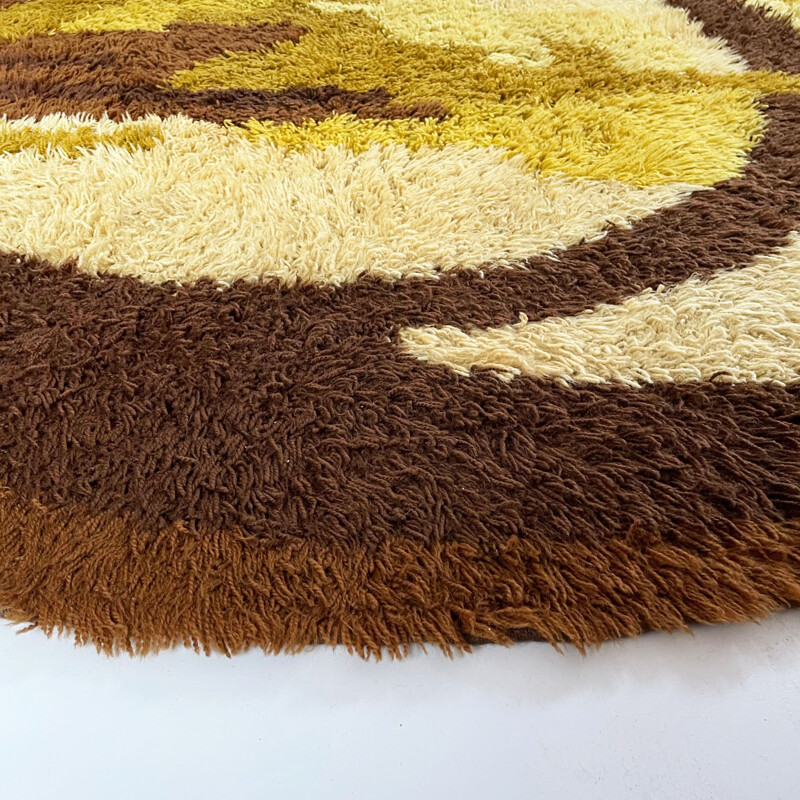 Large round vintage rug Pop Art, by Ege Taepper, Scandinavia 1970