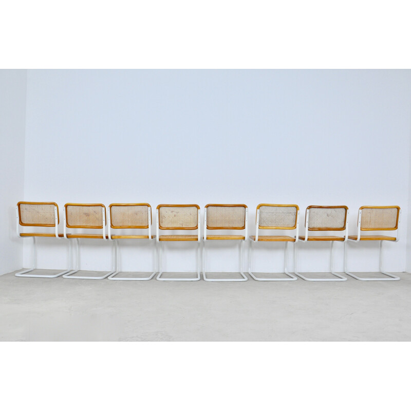 Lot de 8 chaises vintage par Marcel Breuer