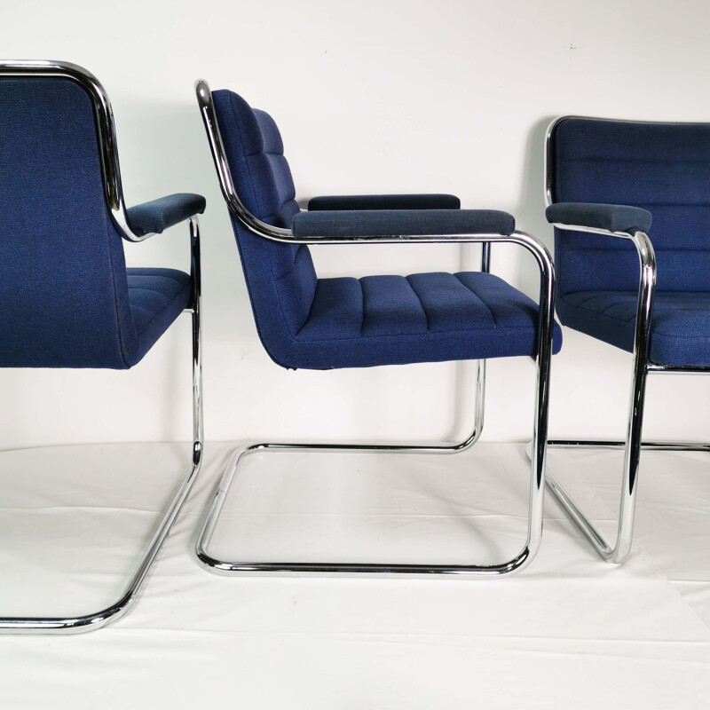 Lot de 4 chaises vintage Thonet Allemagne 1970