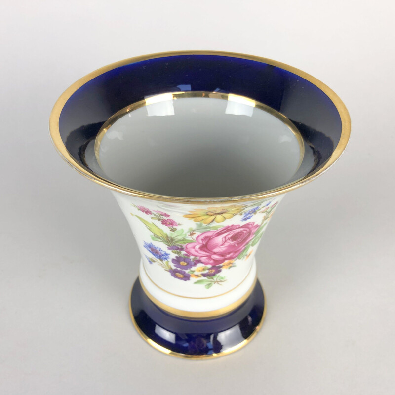 Vintage porcelain vase by Royal Dux, Czechoslovakia 1960