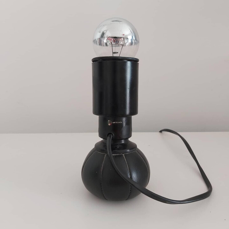 Vintage table lamp by Gino Sarfatti Arteluce 1966s