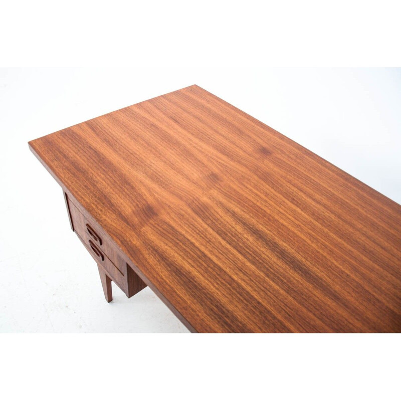 Scrivania danese vintage in teak 1960