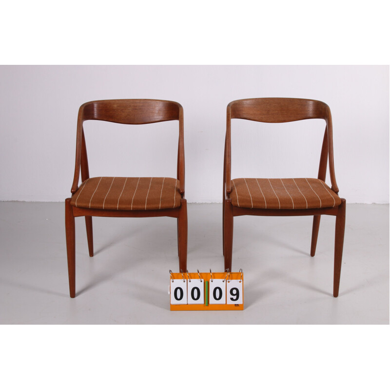 Pair of vintage dining room chairs by Johannes Anderson for Uldum Mobelfabric 1950s