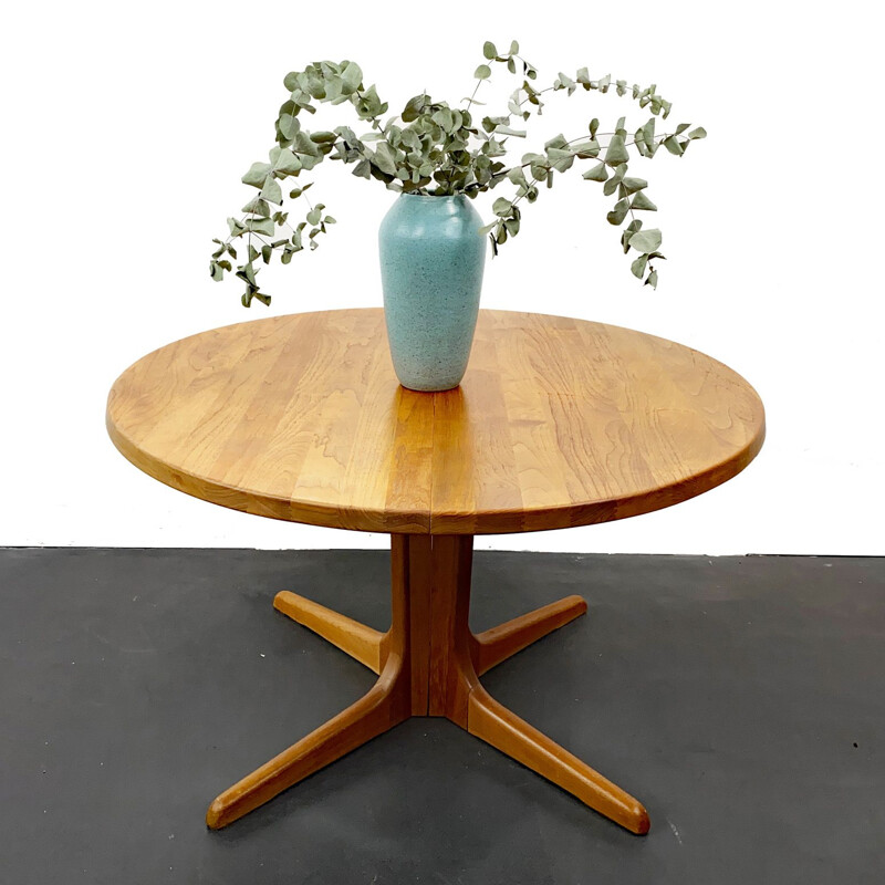 Mid-Century Extending Table solid Teak Wood Glostrup Möbelfabrik Denmark 1970s