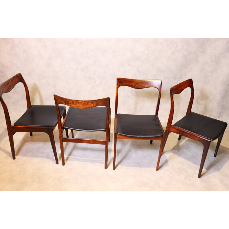 Set Of 4 vintage Rosewood  Dining Chairs in the style of Niels Moller