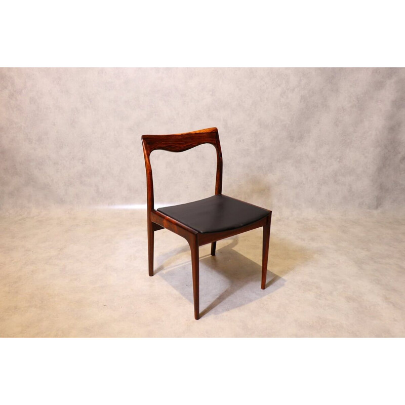 Set Of 4 vintage Rosewood  Dining Chairs in the style of Niels Moller