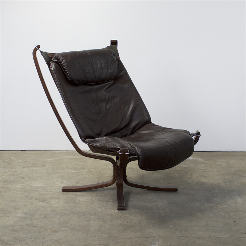 Vatne Mobler "Falcon Sling" armchair in rosewood and leather, Sigurd RESSELL - 1970s