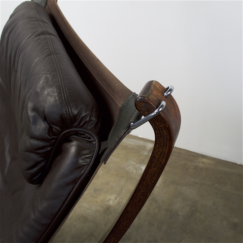 Vatne Mobler "Falcon Sling" armchair in rosewood and leather, Sigurd RESSELL - 1970s