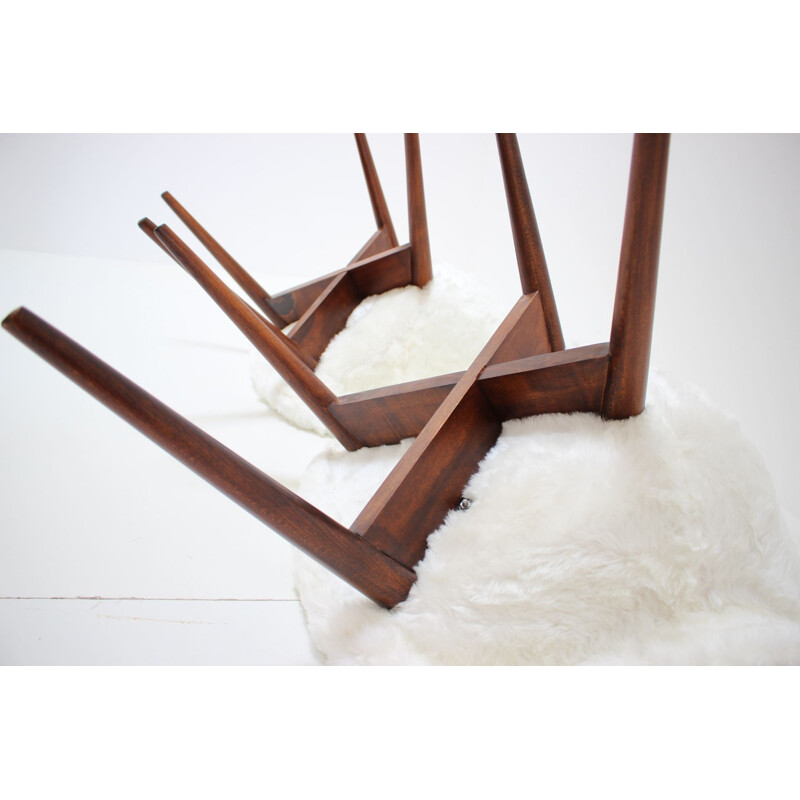 Par de cadeiras de sala de estar de madeira vintage de Miroslav Navratil, Checoslováquia 1960