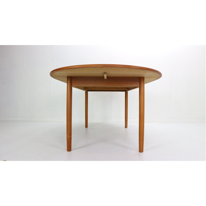 Vintage Solid Teak Oval Extendable Dinning Table Denmark 1960s