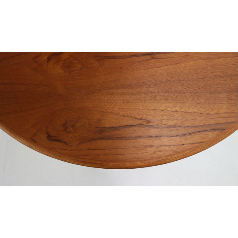 Vintage Solid Teak Oval Extendable Dinning Table Denmark 1960s