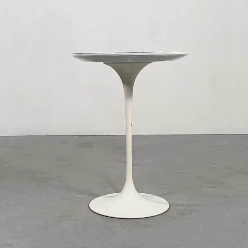Table d'appoint vintage Ovale Tulip par Eero Saarinen pour Knoll 1960