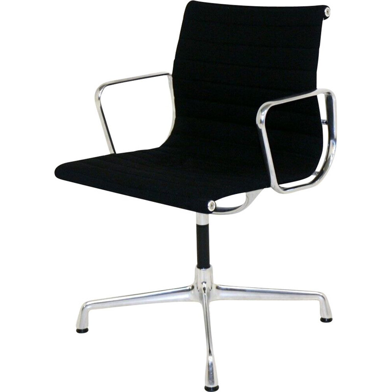 Vintage office armchair by Charles & Ray Eames for vitrail