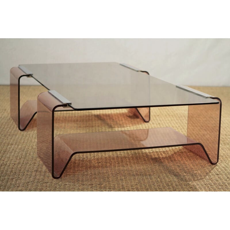 Table basse française en verre fumé et altuglass rose, Michel DUMAS - 1970