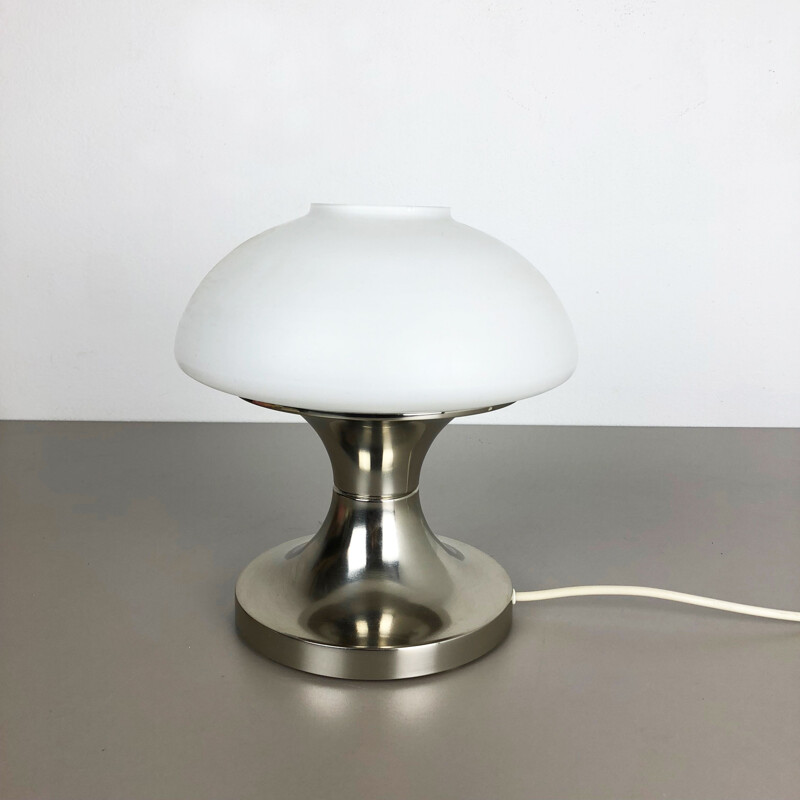 Lampada da tavolo modernista vintage a fungo Sputnik con paralume opalino Italia 1970