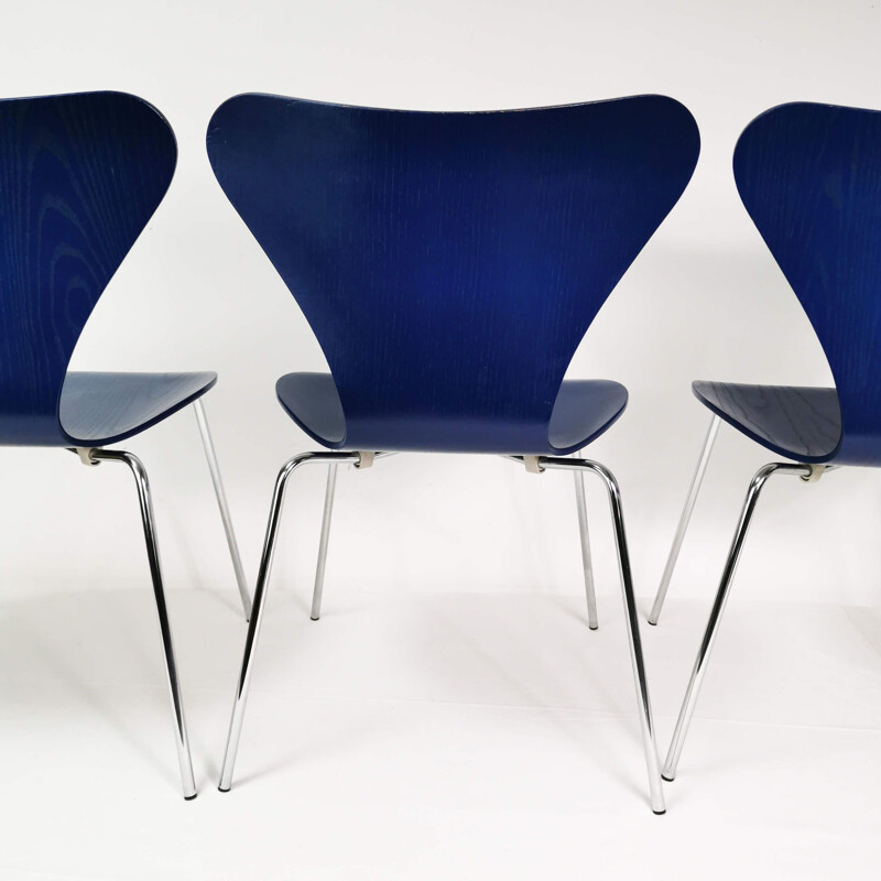 Set of 3 vintage chairs Fritz Hansen by A. Jacobsen Denmark 1990s