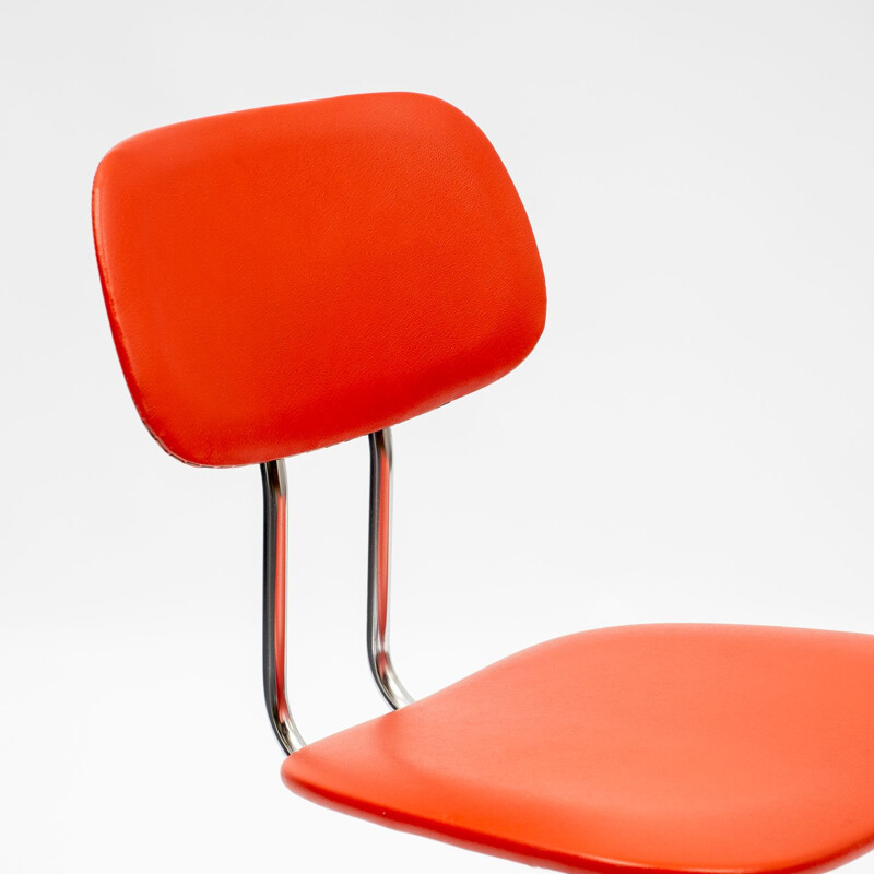 Vintage office chair in red chrome 1950s