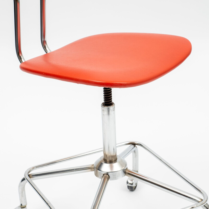 Chaise de bureau vintage en chrome rouge 1950