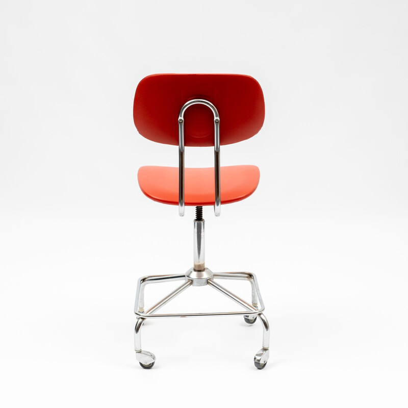 Vintage office chair in red chrome 1950s