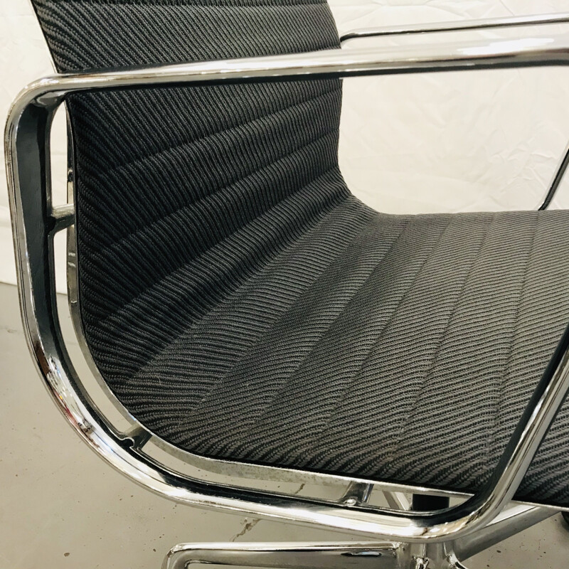 Vintage Ray & Charles Eames chair for ICF 1958s