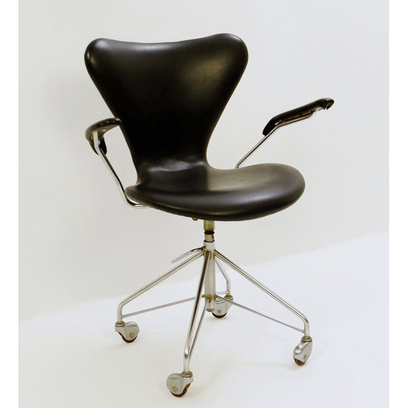 Chaise de bureau vintage par Arne Jacobsen pour Fritz Hansen 1950s