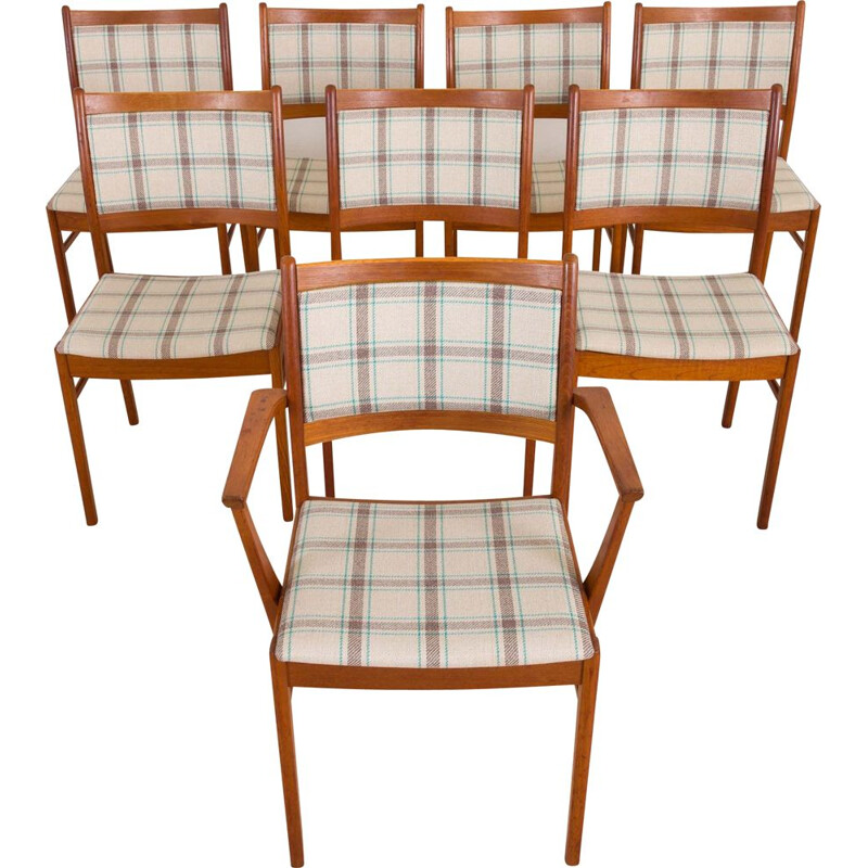 Lot de 8 chaises vintage en teck Johannes Andersen Danois 1960