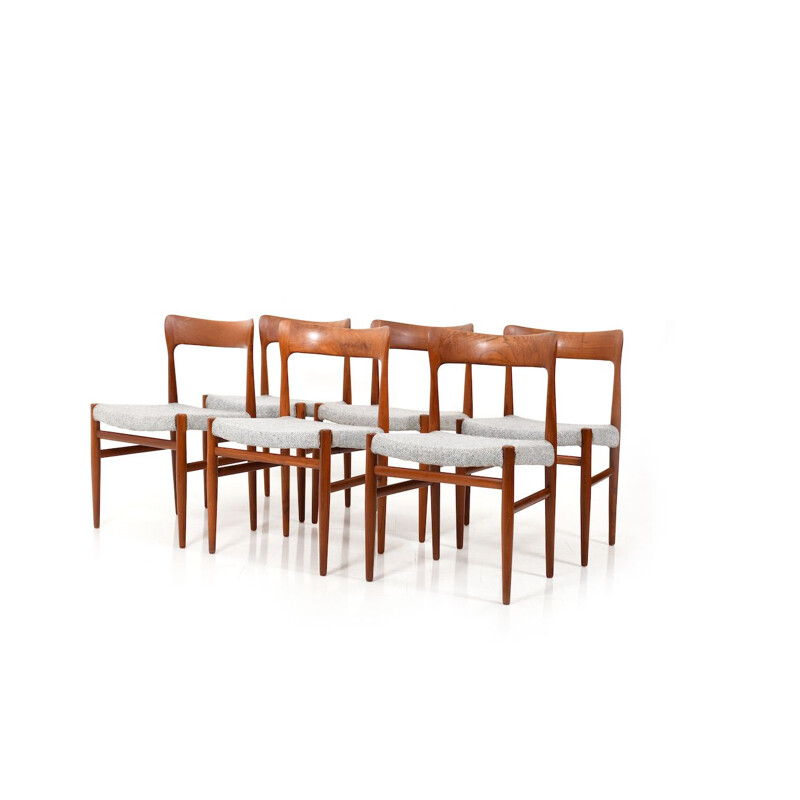 Set of 6 vintage Danish Mid Century organic shaped Chairs in solid Teak 1950