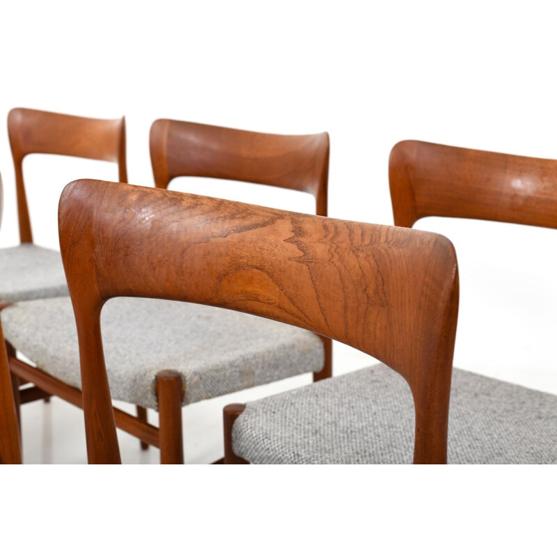 Set of 6 vintage Danish Mid Century organic shaped Chairs in solid Teak 1950