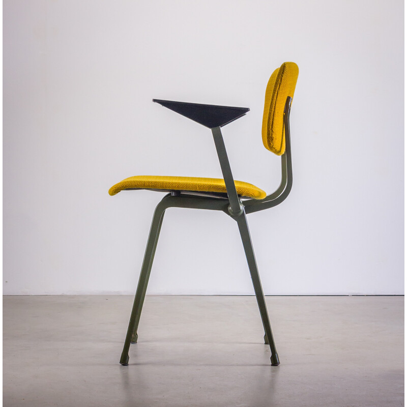 Chaise "Revolt" Ahrend en acier et tissu jaune, Friso KRAMER - 1960