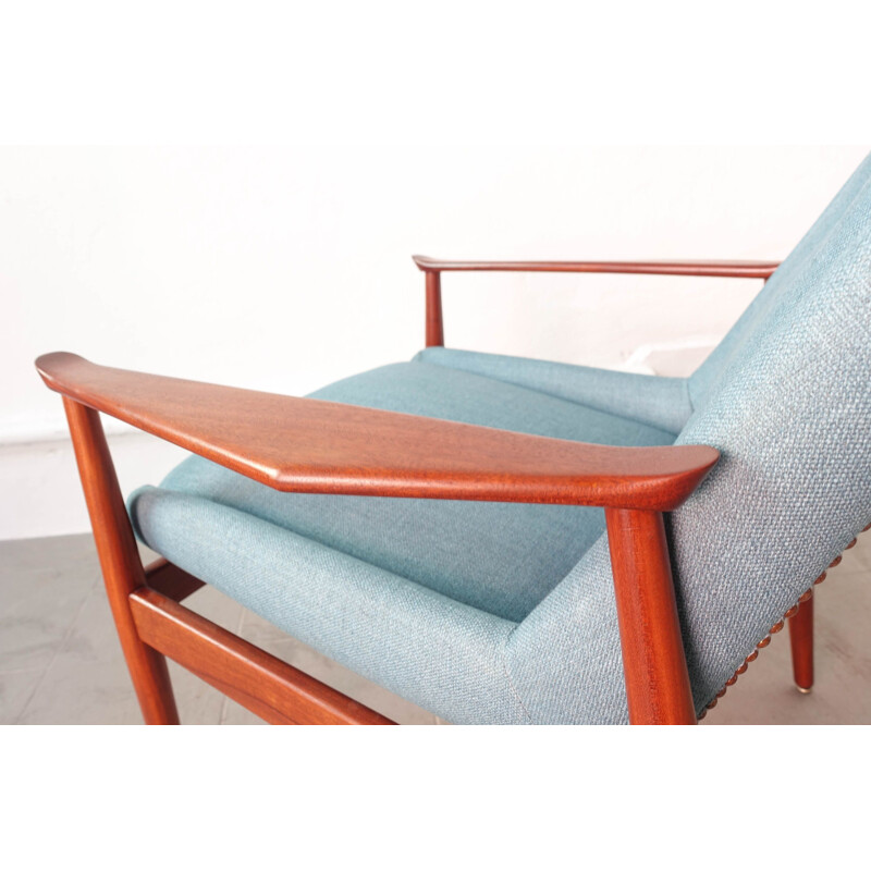 Pair of vintage armchairs by José Cruz de Carvalho for Altamira, Portugal 1950