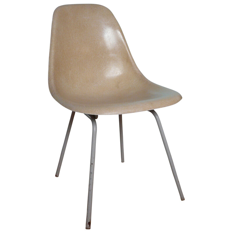 Chair "DSX" EAMES - ​​70