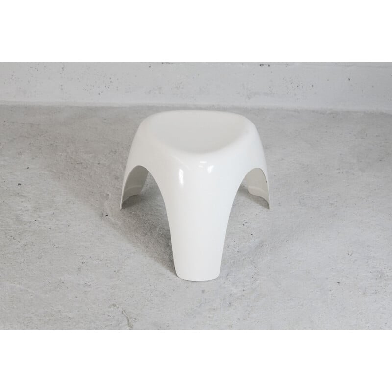 Vintage stool Elephant Stool in fiberglass by Sori Yanagi, Habitat 2001