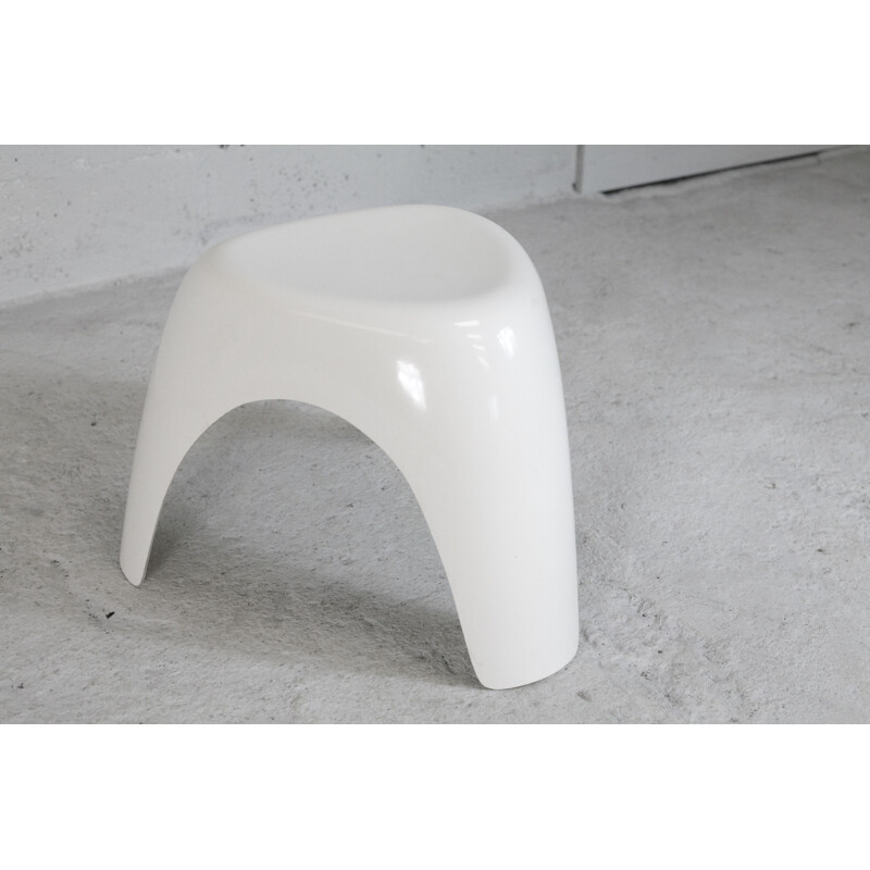 Vintage stool Elephant Stool in fiberglass by Sori Yanagi, Habitat 2001