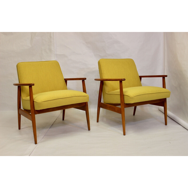 Paire de fauteuils vintage en tissu jaune par M. Zieliński 1960